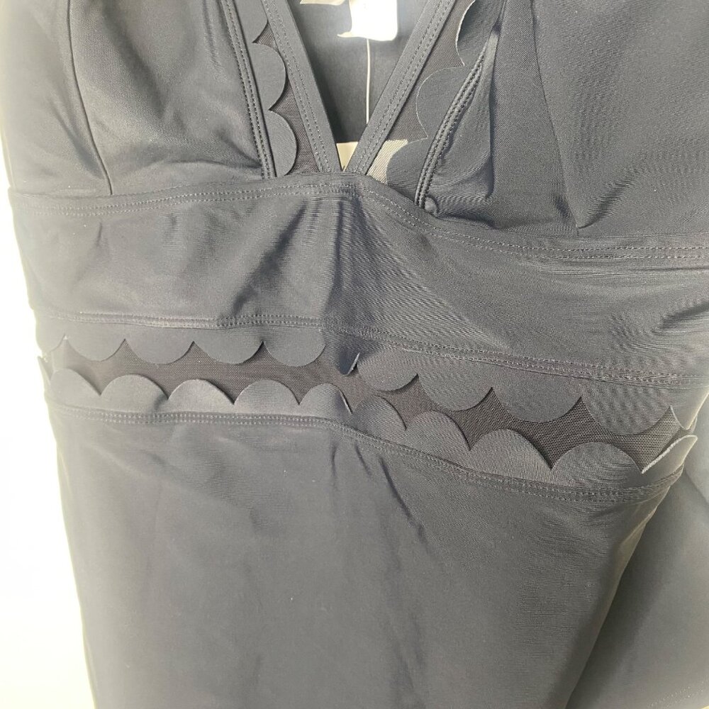 Cupshe Womens 2X Black Scalloped Edge V-Neck One-Piece Swimsuit - Picture 5 of 14